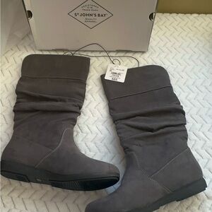 St. John's Bay Women's Charcoal Winter Boots